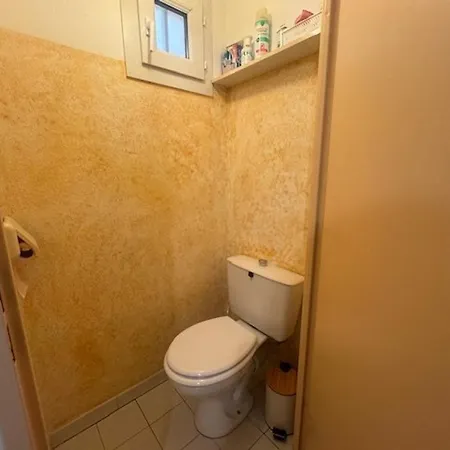T2 Cabine, Piscine, Parking, Pres Cap D'agde - Fr-1-749-76 *