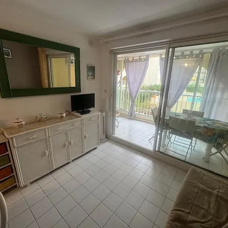 Апартаменти T2 Cabine, Piscine, Parking, Pres Cap D'agde - Fr-1-749-76