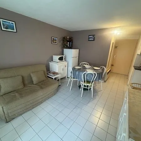 T2 Cabine, Piscine, Parking, Pres Cap D'agde - Fr-1-749-76 Апартаменти *